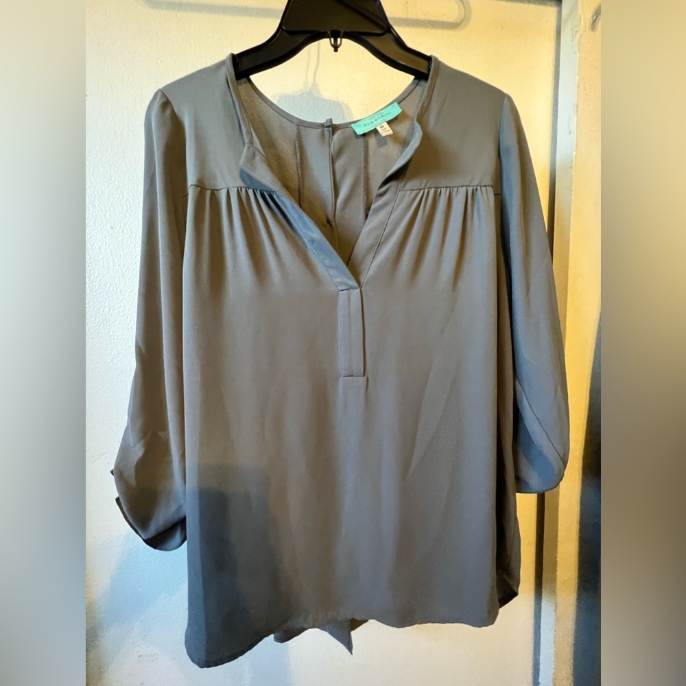 Grey blouse in really good conditions
